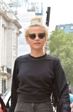 PIXIE LOTT at Haymarket Theatre in London 08/13/2016