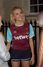 PIXIE LOTT Leaves Hayemarket Theatre in London 08/04/2016