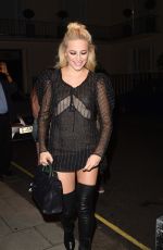 PIXIE LOTT Out for Dinner in London 08/03/20016