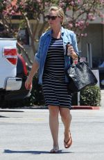 Pregnant KATHERINE HEIGL Out in Los Angeles 08/15/2016