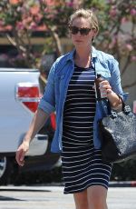 Pregnant KATHERINE HEIGL Out in Los Angeles 08/15/2016