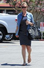 Pregnant KATHERINE HEIGL Out in Los Angeles 08/15/2016