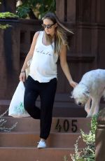 Pregnant OLIVIA WILDE Out and About in New York 08/17/2016