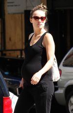 Pregnant OLIVIA WILDE Out for Lunch in New York 08/03/2016