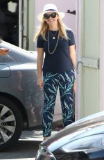 REESE WITHERSPOON at Ivy Restaurant in Santa Monica 08/27/2016