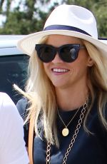 REESE WITHERSPOON at Ivy Restaurant in Santa Monica 08/27/2016