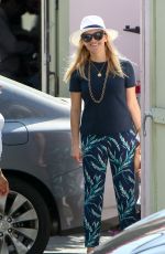 REESE WITHERSPOON at Ivy Restaurant in Santa Monica 08/27/2016