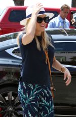 REESE WITHERSPOON at Ivy Restaurant in Santa Monica 08/27/2016