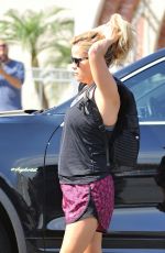 REESE WITHERSPOON Arrives at Brentwood Country Mart 08/21/2016