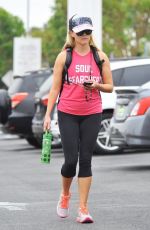 REESE WITHERSPOON Heading to a Gym in Los Angeles 08/26/2016