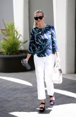 REESE WITHERSPOON Out in Los Angeles 08/02/2016