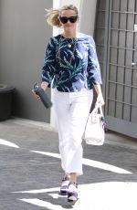 REESE WITHERSPOON Out in Los Angeles 08/02/2016