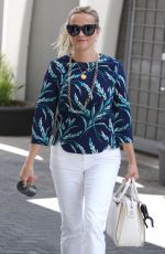 REESE WITHERSPOON Out in Los Angeles 08/02/2016