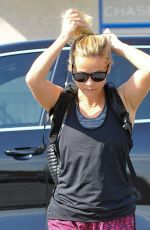 REESE WITHERSPOON Out Jogging in Los Angeles 08/21/2016