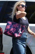 REESE WITHERSPOON Out Shopping in Brentwood 08/30/2016