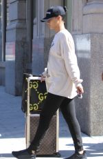RIHANNA Leaves Her Apartment in New York, 08/28/2016