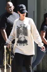 RIHANNA Leaves Her Apartment in New York, 08/28/2016