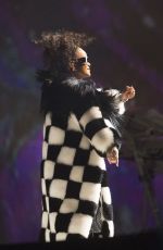 RIHANNA Performs at V Festival at Hylands Park in Chelmsford 08/20/2016