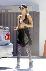 ROSIE HUNTINGTON-WHITELEY Heading to a Gym in West Hollywood 08/16/2016