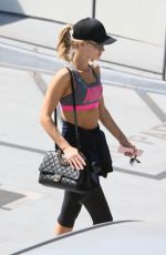 ROSIE HUNTINGTON-WHITELEY in Tights Leaves a Gym in Los Angeles 08/29/2016