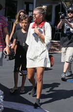 SOFIA RICHIE Leaves Mauro