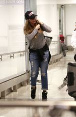 SOFIA VERGARA at Los Angeles International Airport 08/29/2016