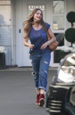 SOFIA VERGARA Leaves Epione Cosmetic Clinic in Los Angeles 08/12/2016
