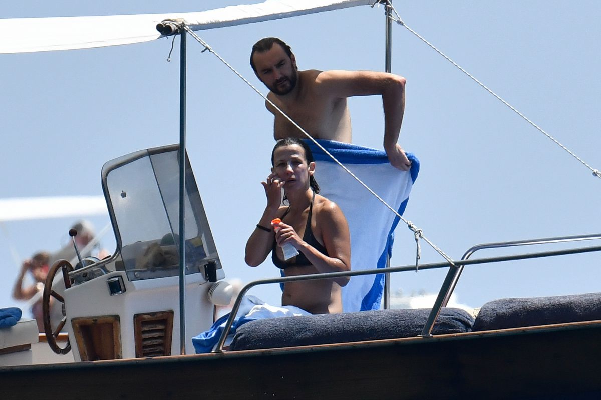 sophie-marceau-in-bikini-at-a-boat-in-capri-07-31-2016_5.