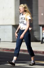 SOPHIE TURNER Out Shopping in Los Angeles 08/23/2016
