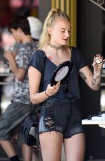 SOPHIE TURNER Shopping at The Grove in Los Angeles 08/11/2016