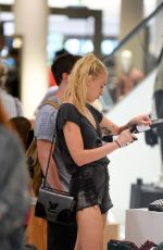 SOPHIE TURNER Shopping at The Grove in Los Angeles 08/11/2016