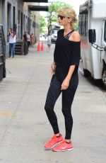 TAYLOR SWIFT Arrives at a Gym in New York 08/08/2016