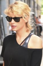 TAYLOR SWIFT Arrives at a Gym in New York 08/08/2016