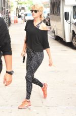 TAYLOR SWIFT Arrives at a Gym in New York 08/08/2016