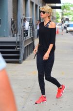 TAYLOR SWIFT Arrives at a Gym in New York 08/08/2016