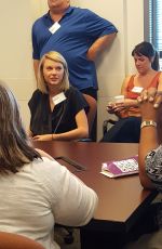 TAYLOR SWIFT at Jury Duty in Nashville 08/29/2016