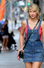 TAYLOR SWIFT Out and About in New York 08/08/2016