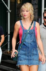 TAYLOR SWIFT Out and About in New York 08/08/2016