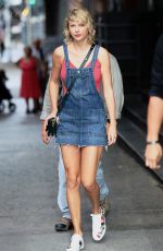 TAYLOR SWIFT Out and About in New York 08/08/2016