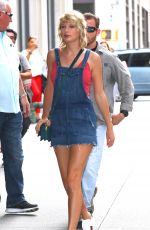 TAYLOR SWIFT Out and About in New York 08/08/2016