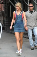 TAYLOR SWIFT Out and About in New York 08/08/2016