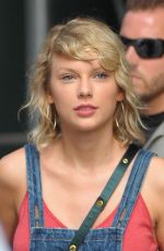 TAYLOR SWIFT Out and About in New York 08/08/2016