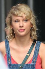 TAYLOR SWIFT Out and About in New York 08/08/2016