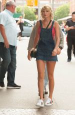 TAYLOR SWIFT Out and About in New York 08/08/2016