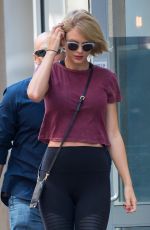 TAYLOR SWIFT Out and About in New York 08/24/2016
