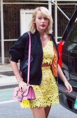 TAYLOR SWIFT Out for Dinner in New York 08/24/2016