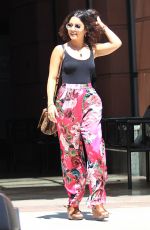 VANESSA and STELLA HUDGENS Leaves a Doctors Office in Beverly Hills 08/15/2016