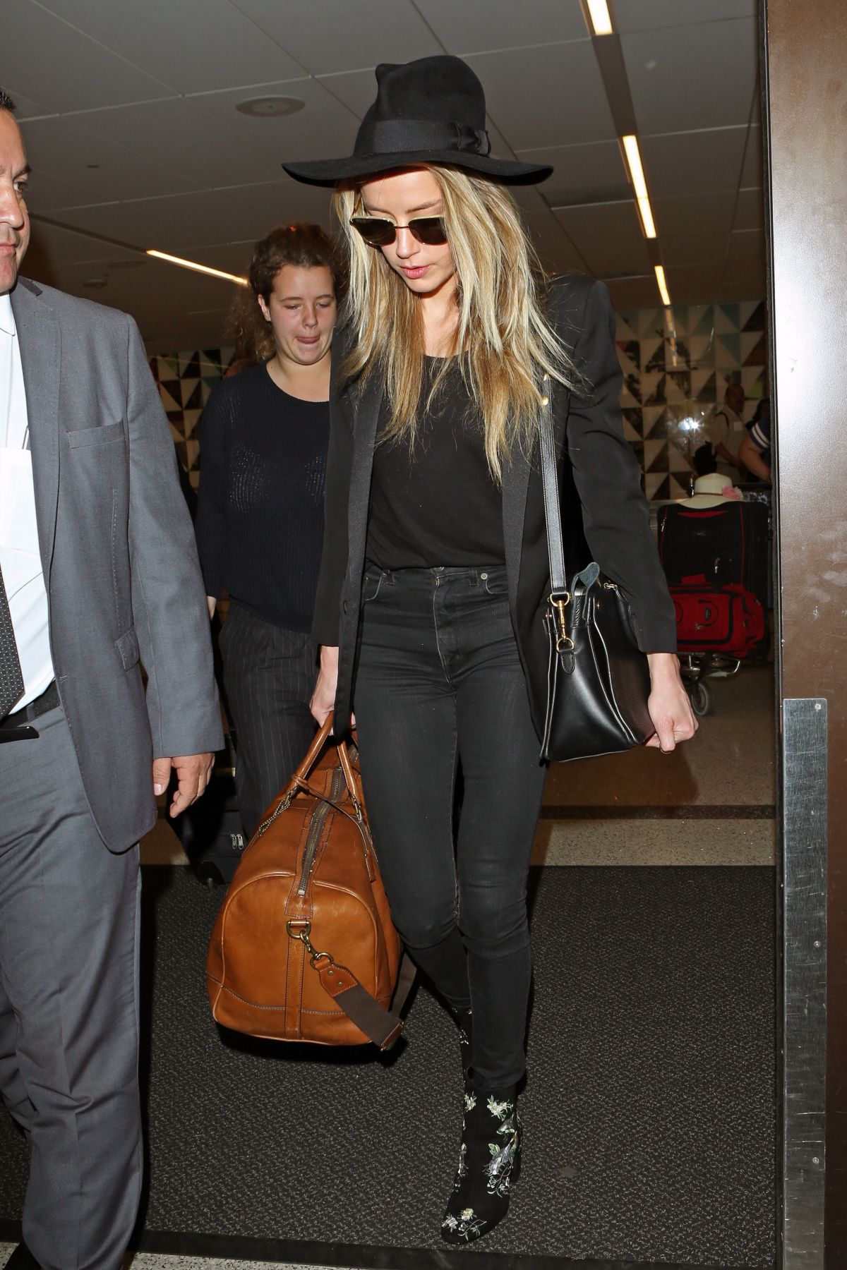 AMBER HEARD at LAX Airport in Los Angeles 08/31/2016 – HawtCelebs