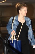 ANNA CHLUMSKY at Los Angeles International Airport 09/19/2016