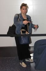 ANNA CHLUMSKY at Los Angeles International Airport 09/19/2016